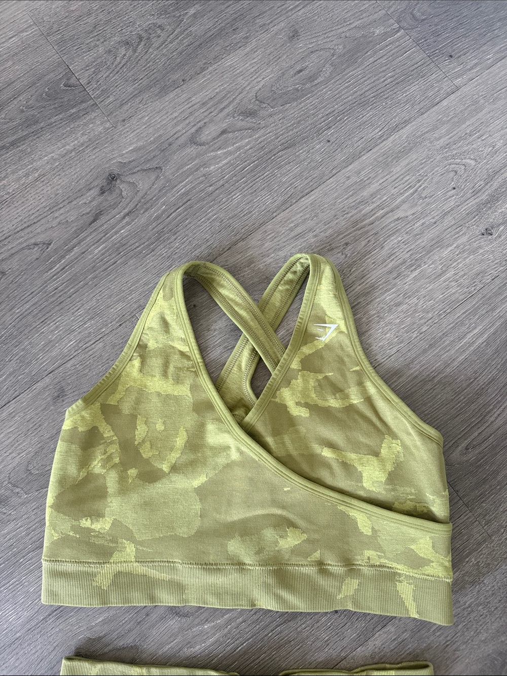 Gymshark Light Olive Camo Cross-Back Seamless Sports Bra